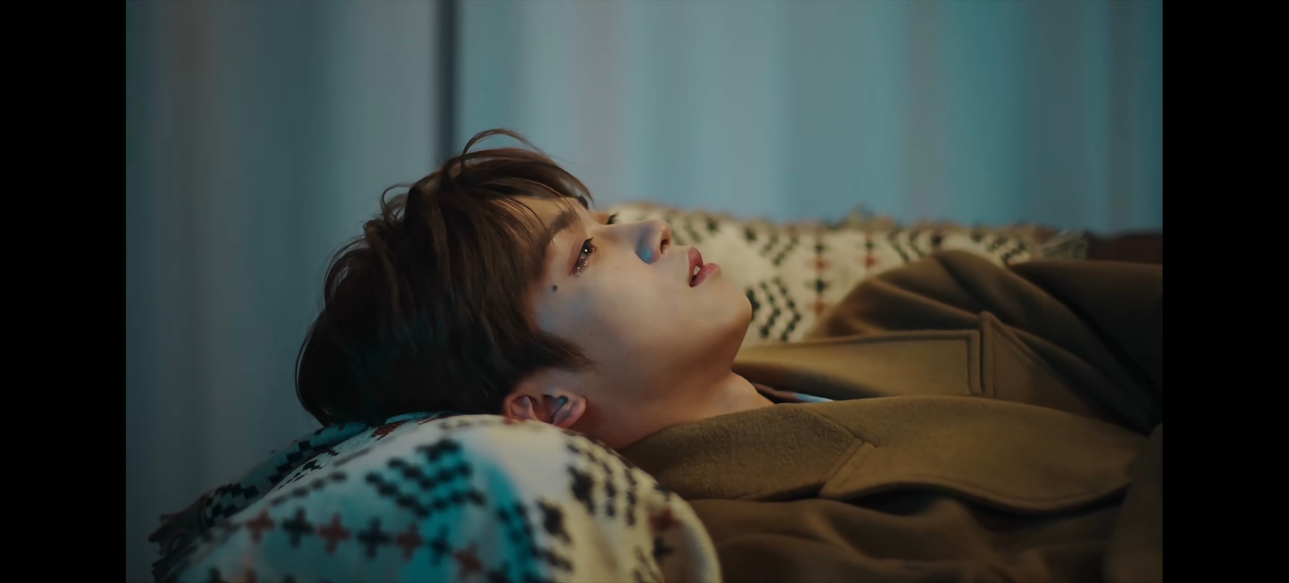 别哭啊宝宝 梓渝故乡月MV