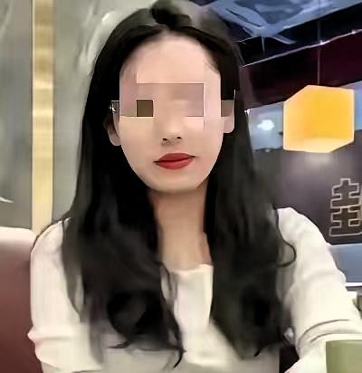 上海，一男子发现妻子和其上司有染长达5年，男子不忍其辱，和妻子把婚离了
男子因难