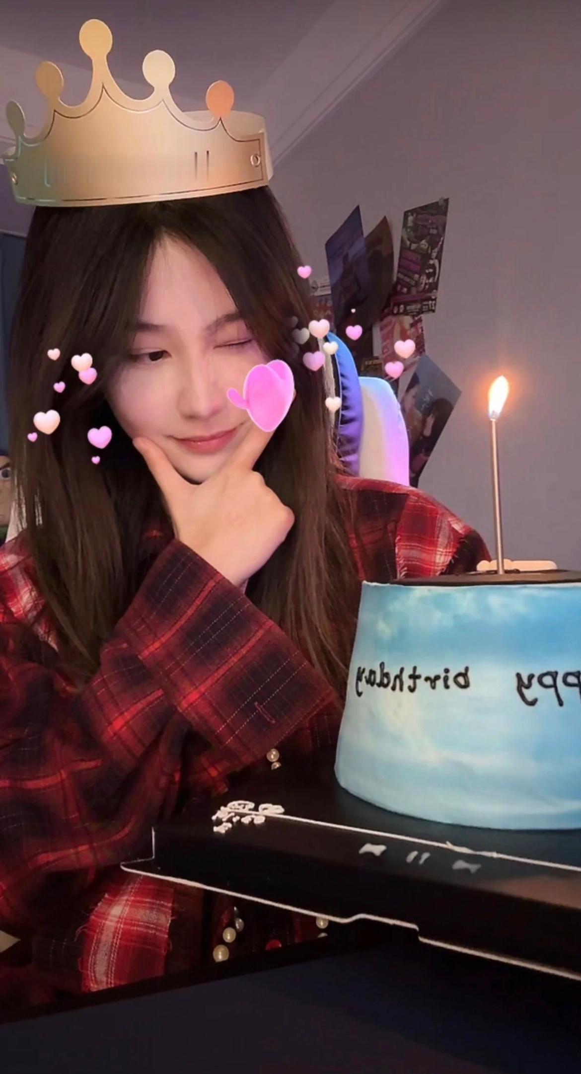 袁一琦生日直播，25岁生日快乐！[蛋糕] ​​​