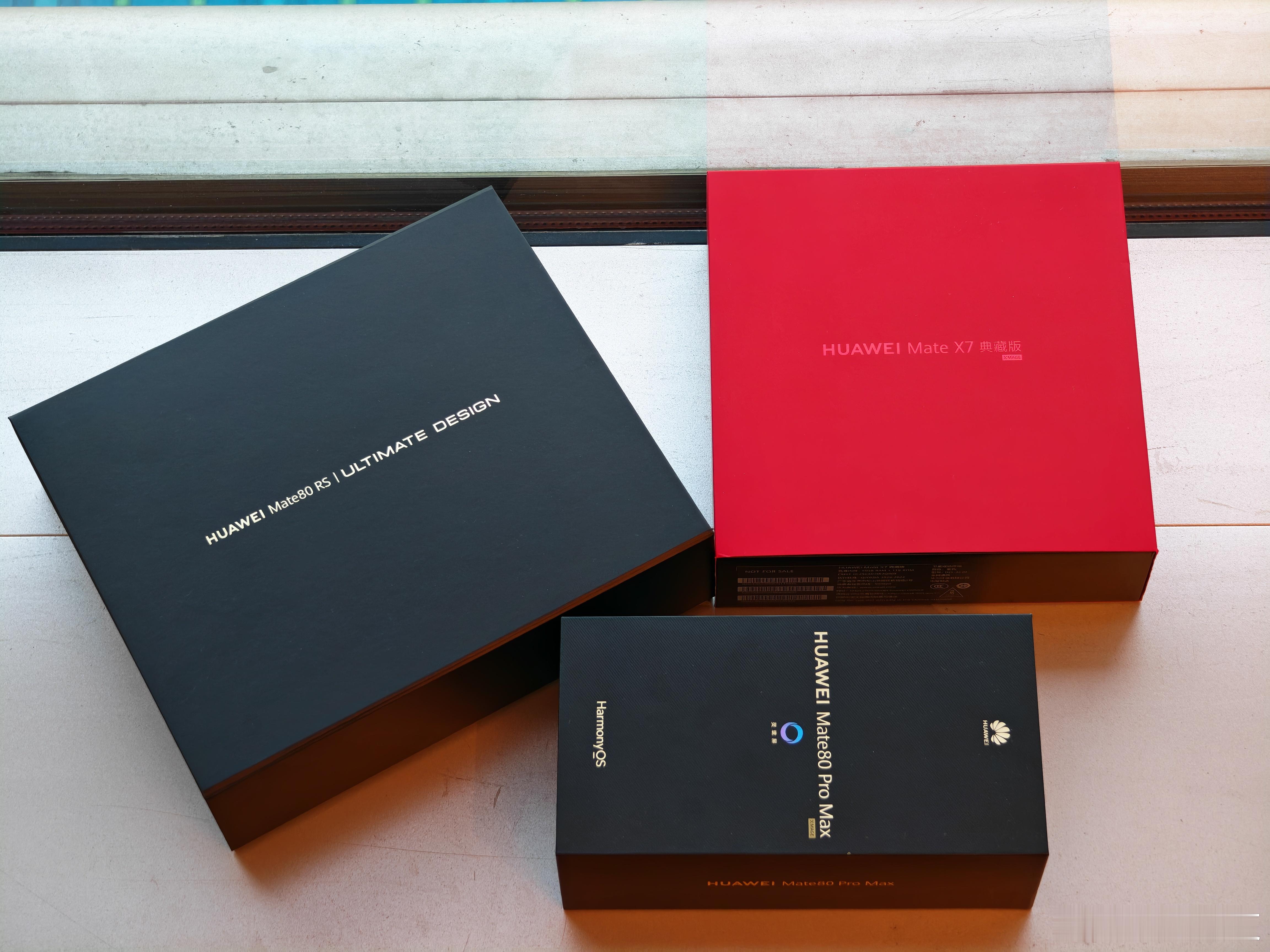 你们就说牛哥这波排不排面吧？三款新机顶配都拿到了Mate80 Pro Max、M