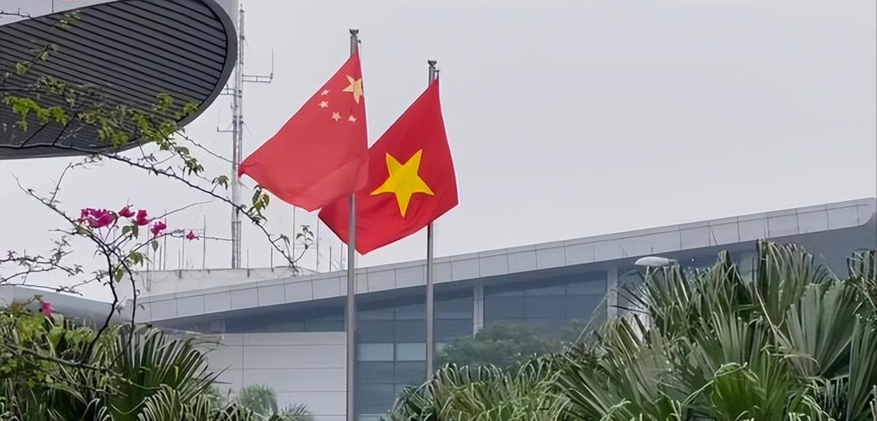 中国遭两国突袭制裁，一个是乌克兰，一个是中方的同志加兄弟。我国突然遭遇两国制裁 