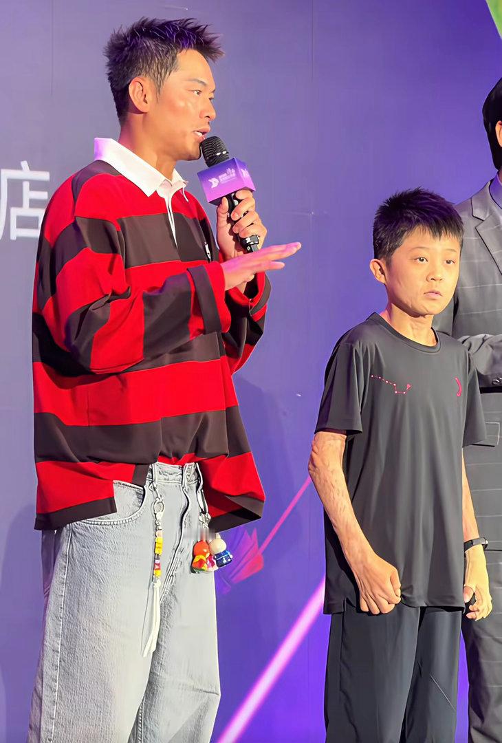 林丹和谢杏芳，越品越唏嘘线下曾见过谢杏芳本人，真的和镜头里完全不一样！现实里又高