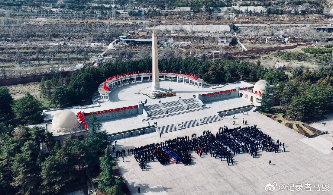 你若记得，他们便仍在我们身边。好梦~~~ 