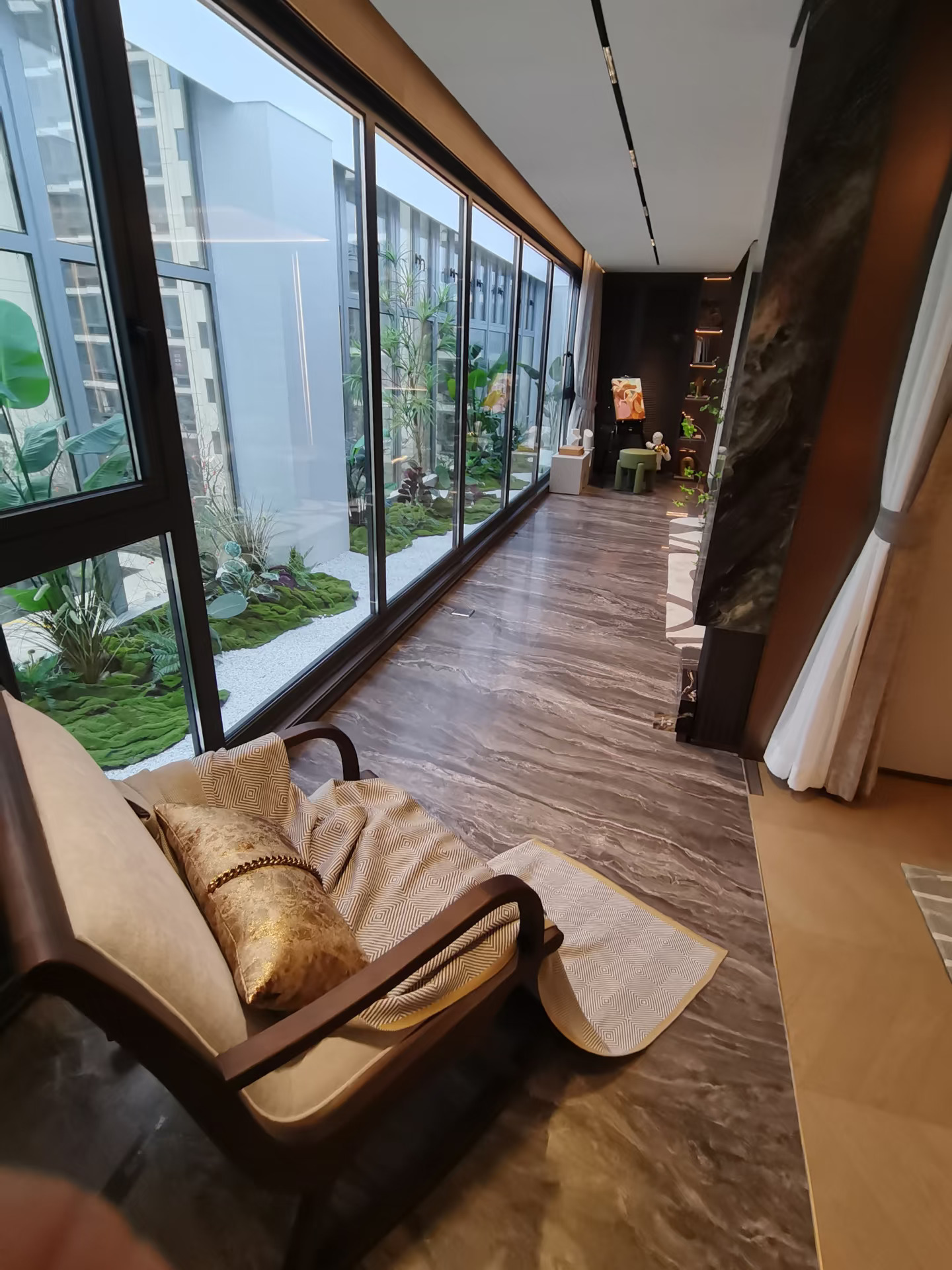 🏠 老破小逆袭成爆款？未来房子会像电视一样更新换代吗？ 🏠 ——内...