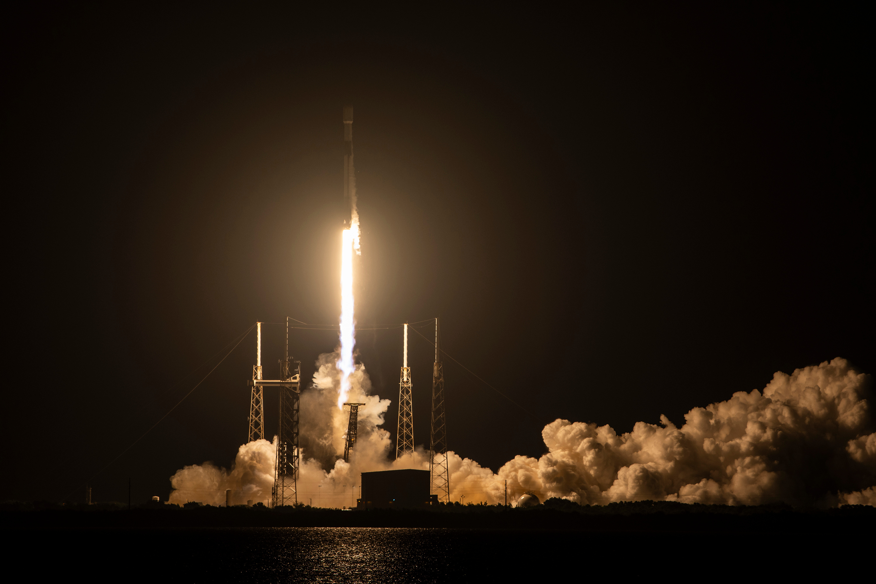 SpaceX将于8月5日举行财报电话会，股东问题激烈投票中SpaceX计划于8月