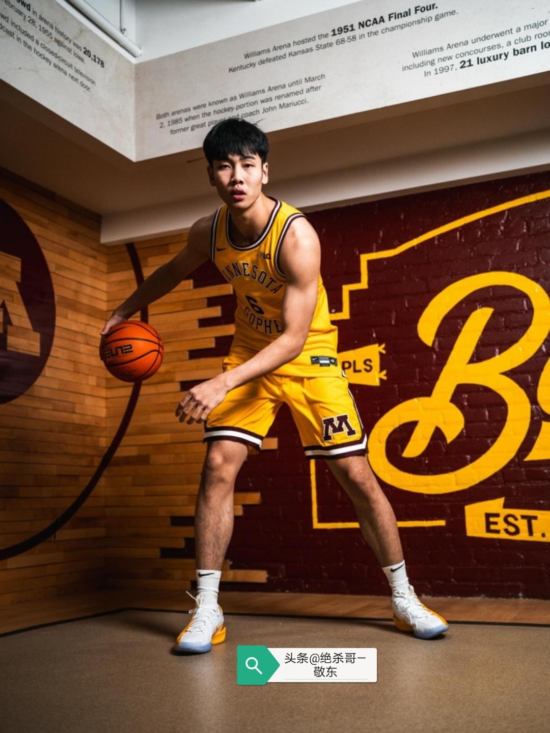 这是中国男篮的未来核心——张博源！
19岁！身高2.04米体重90公斤！中国u1