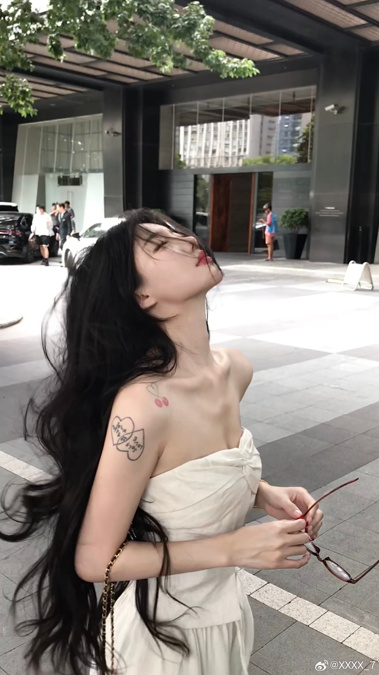 发一张^_−☆ ​​​