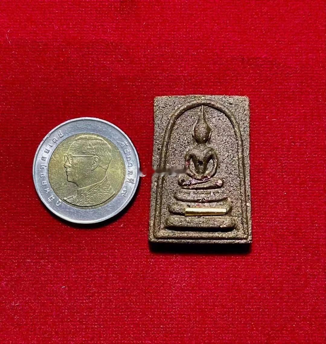 Kurba Apiwat Intawaro 古巴API哇红鸡花崇迪，纯金符管即将