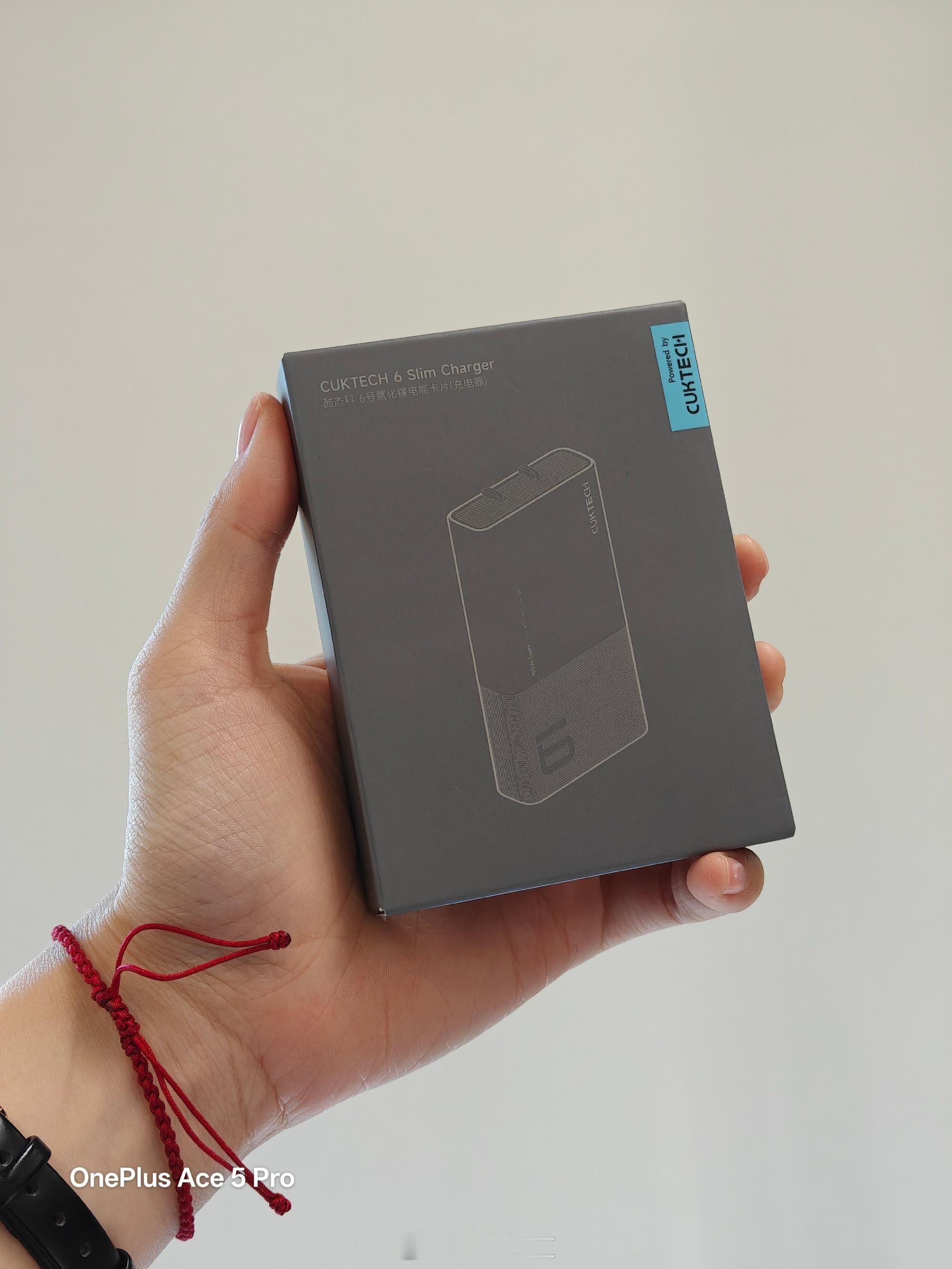 本周铁粉福利 评论抽1️⃣个铁粉送「酷态科6号氮化镓电能卡片」下周五开奖～ ​​