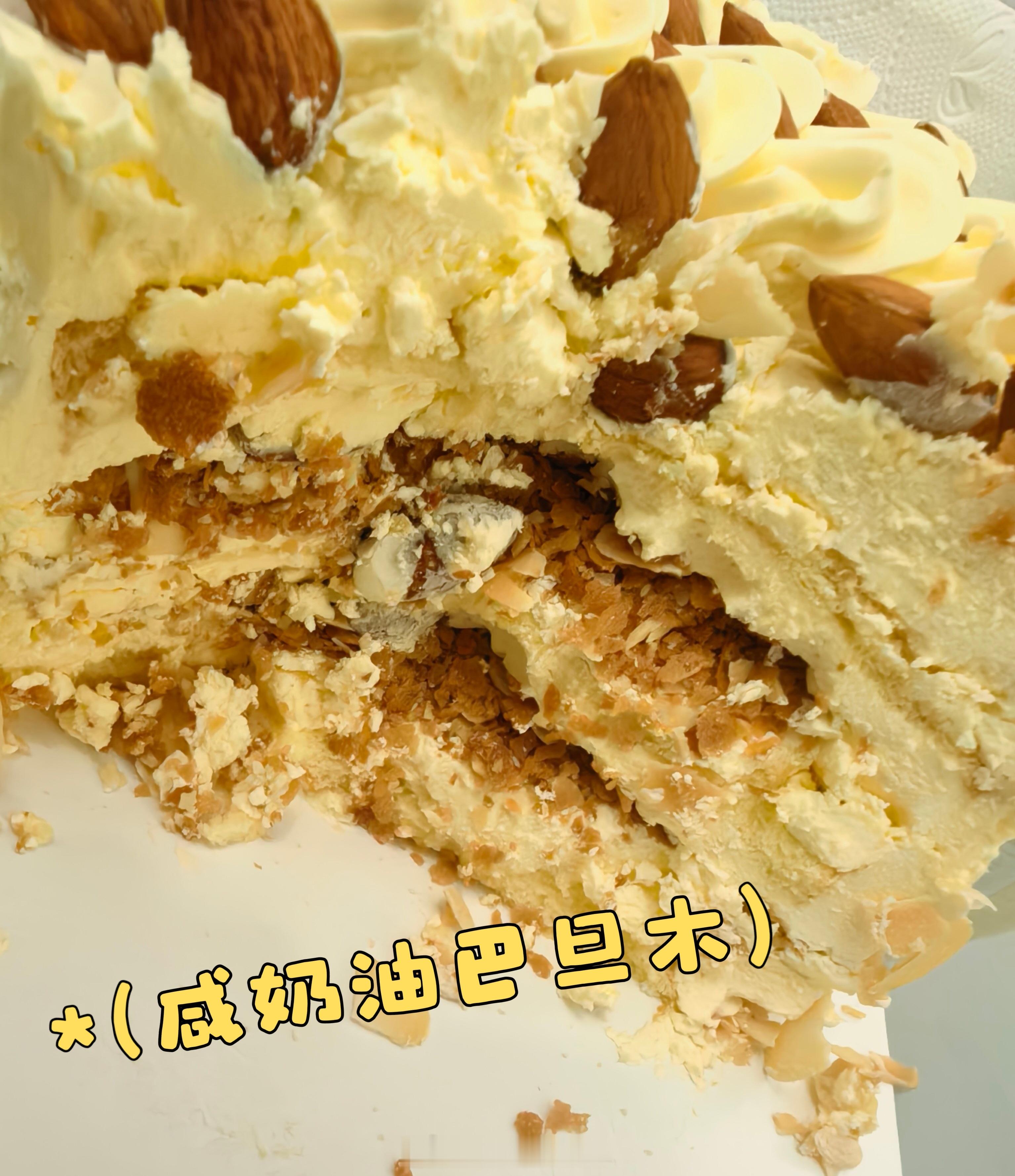 不愿意吃蛋糕的14岁少年生日～庆生要吃毛肚火锅🥘亲戚送的蛋糕🎂他爹吃得很开心