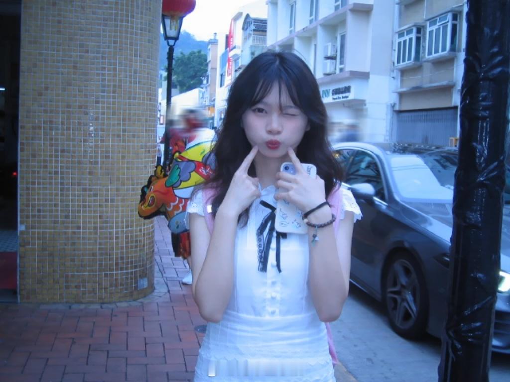 如果幸福像流泪一样简单就好了  ​​​