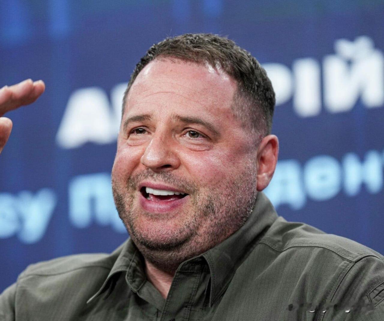 🇺🇦叶尔马克在被解除泽连斯基办公室负责人的职务后，重新开始了律师执业生涯。