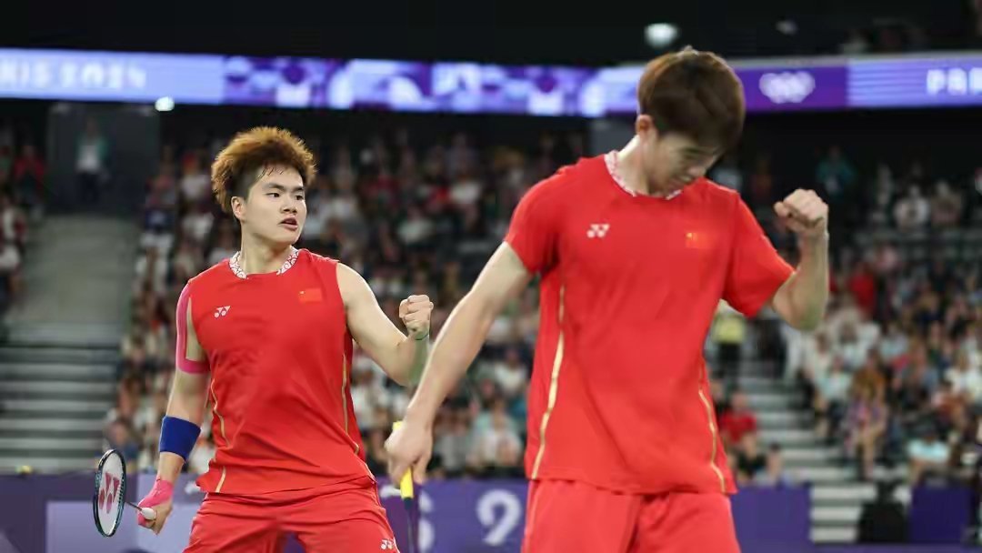 中国羽毛球队国羽男双再迎争冠机会！梁伟铿/王昶2-1淘汰印尼，冲击36年来首金 