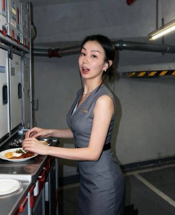 我去做空姐去了