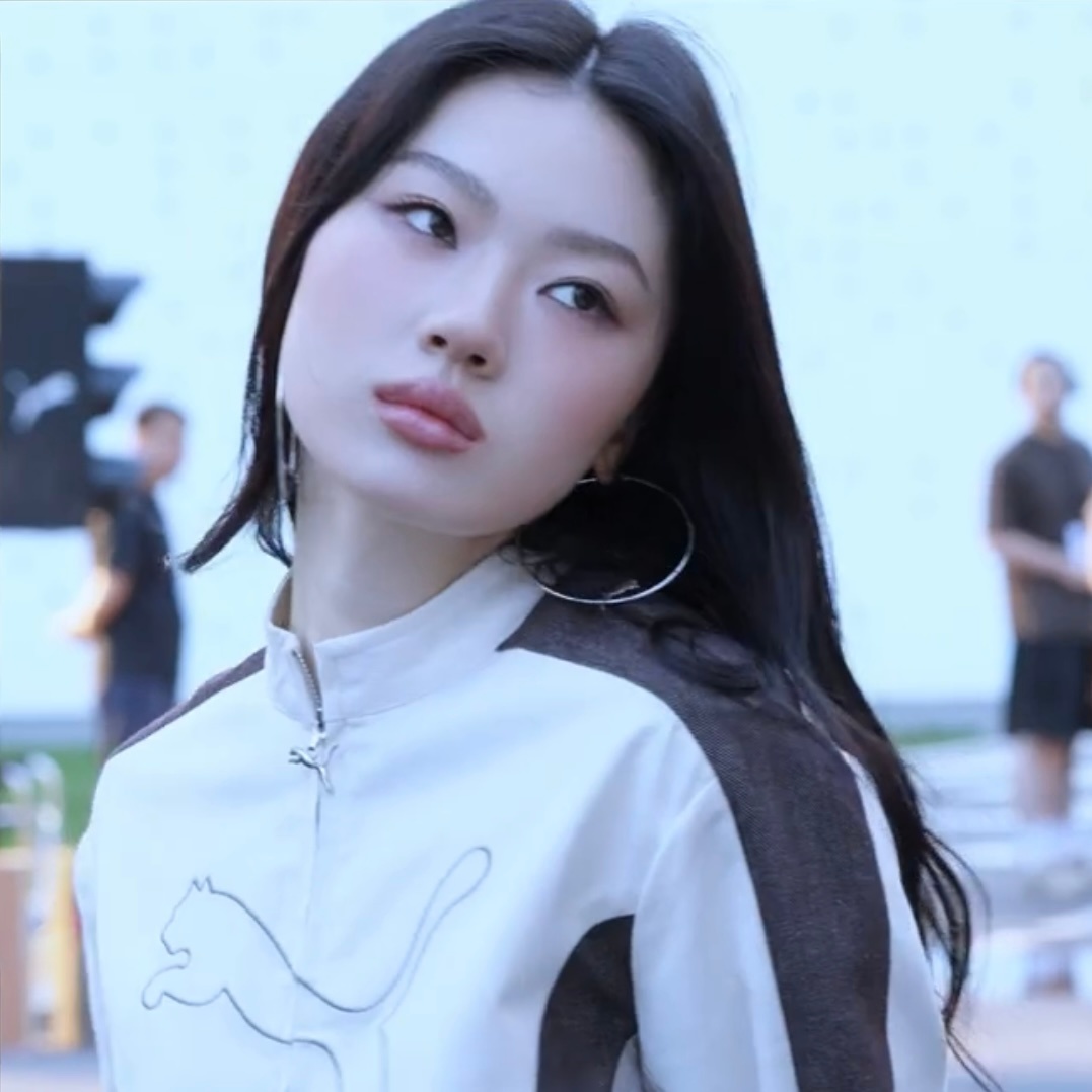 冷脸萌…冷脸俊🥵🥵单依纯