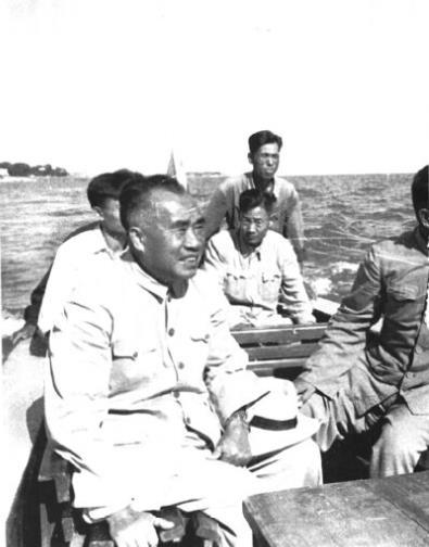 朱德沿海视察(1958年)。