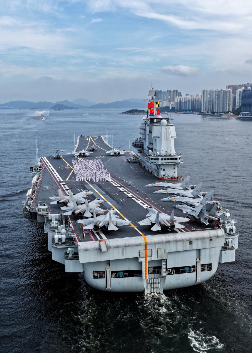 航母为什么烧重油？不夸张的说，重油才是最适合航母的，直接秒柴油。所谓的“重油”，