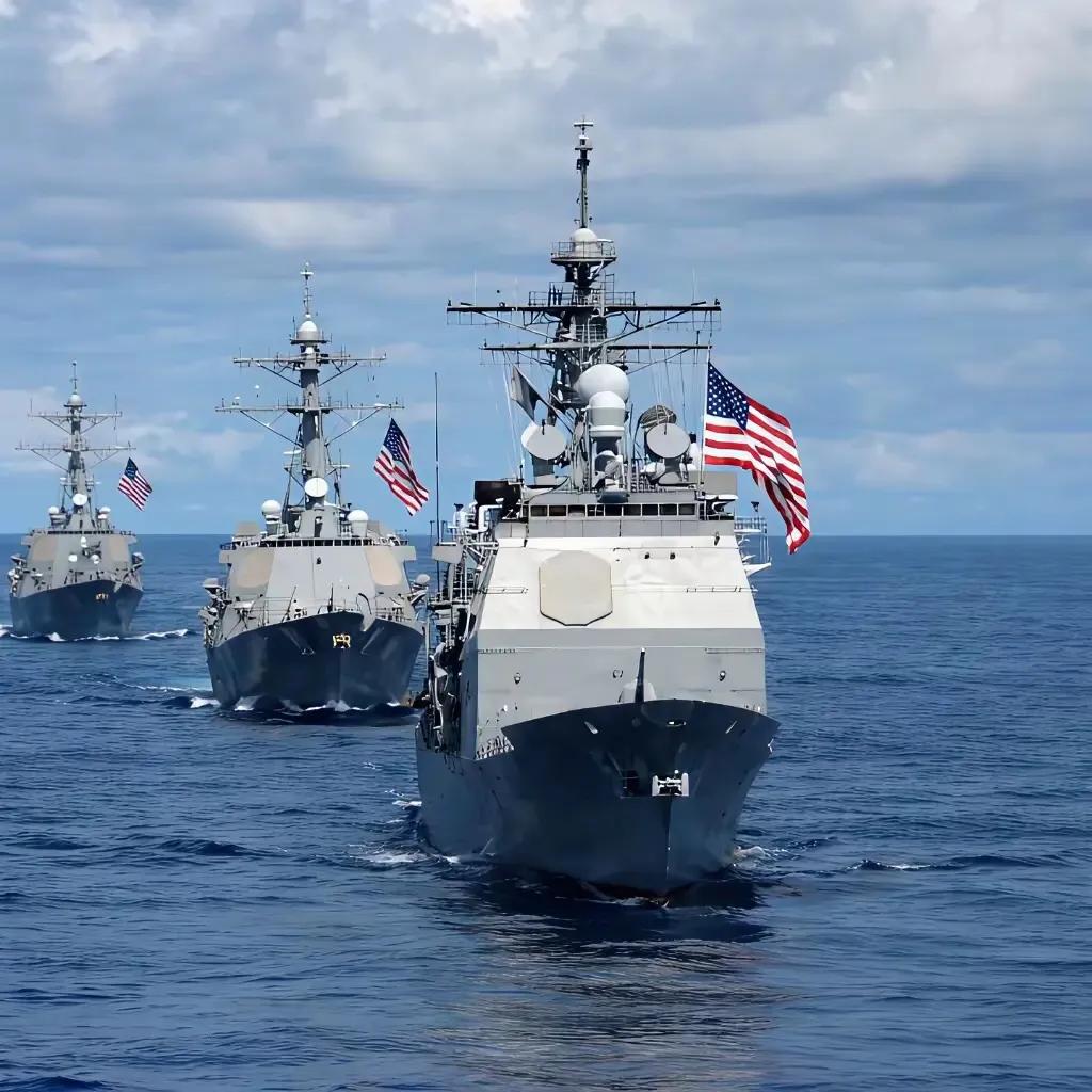 谁说特朗普不靠谱，霍尔木兹海峡说封就封了，该海域也不属于美国管辖范围，硬生生的封