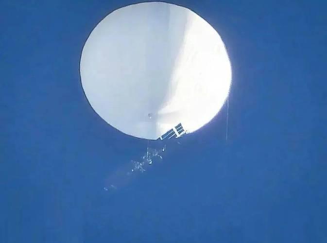 瞎马自惊，缺德事做多了，怕被报复。现在美国一发现气球就瑟瑟发抖！三年前中国的热气