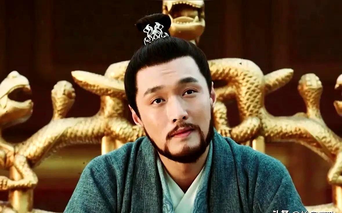 亲哥回家，弟弟朱祁钰连夜给南宫加固了两道锁！

这操作真是绝了……门锁的锁眼直接