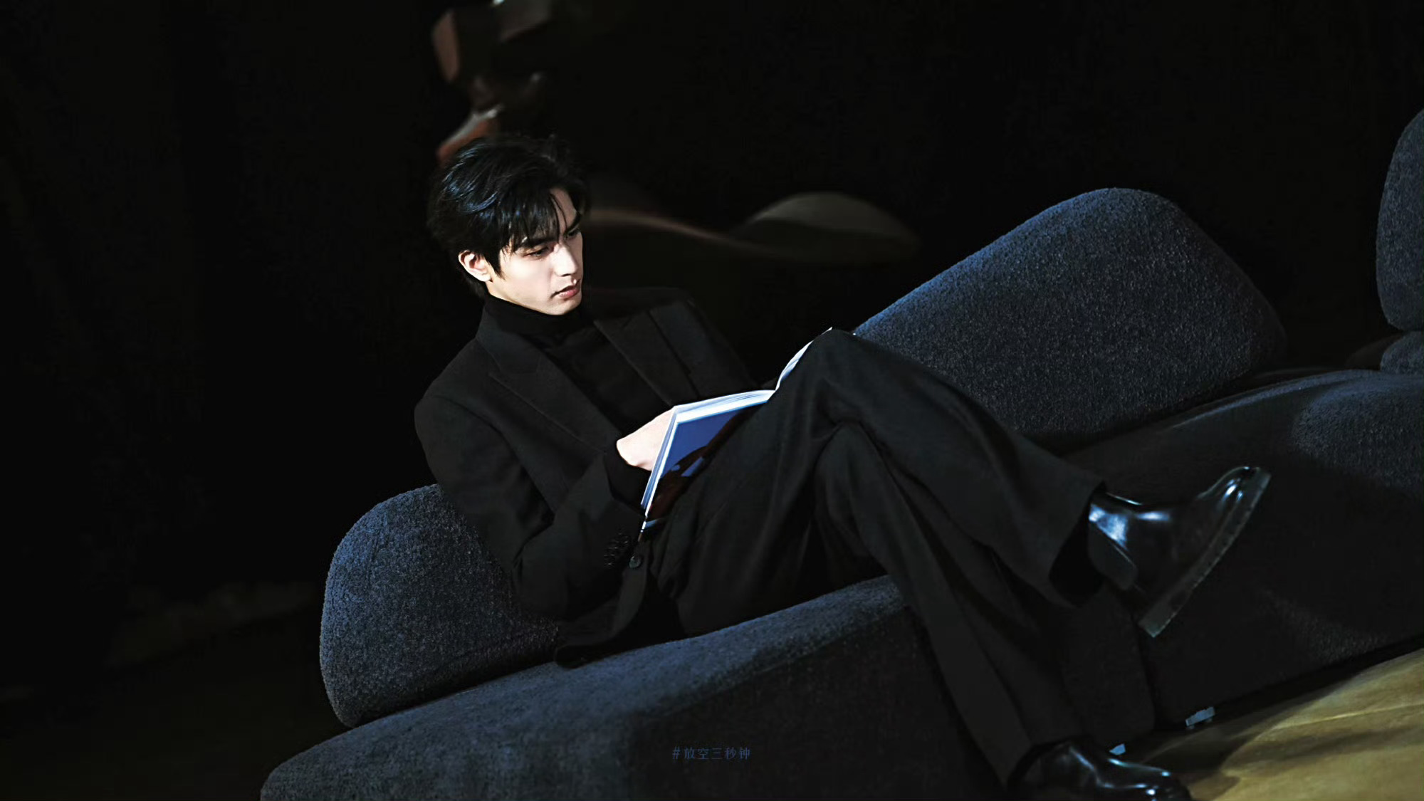 宋威龙顶光镜头林屿森限时返场俯拍 怼脸 仰拍 顶光视角就没有一个不帅的360度无