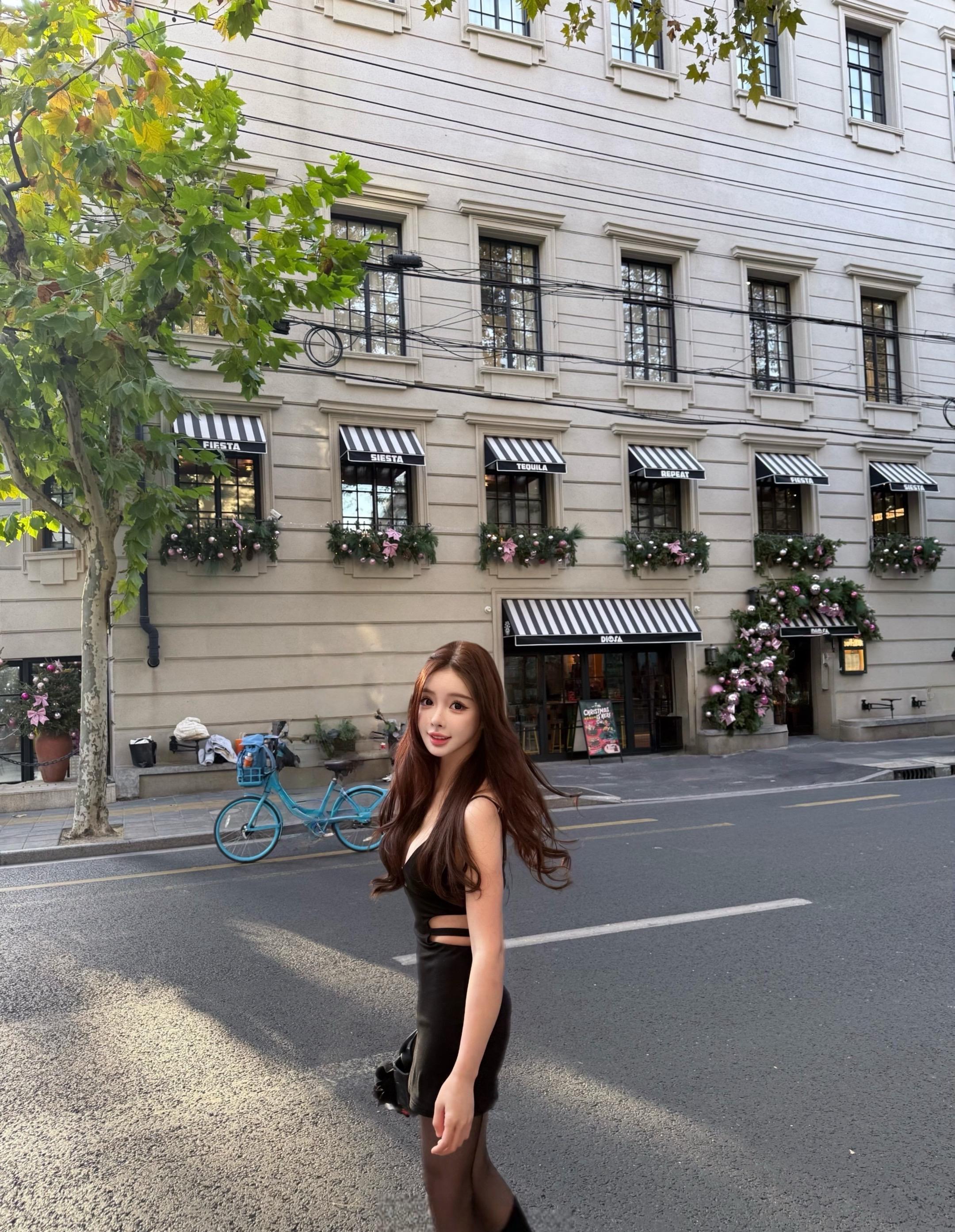 不在巴黎 在上海