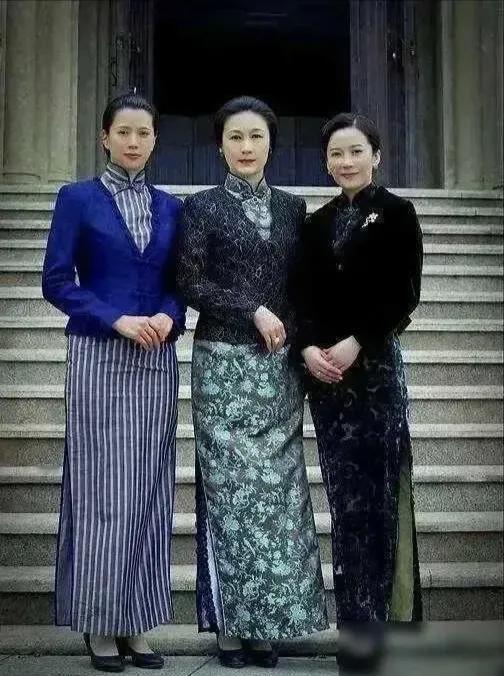 宋氏三朵姐妹花，风华绝代，端庄典雅。#娱乐# #明星#