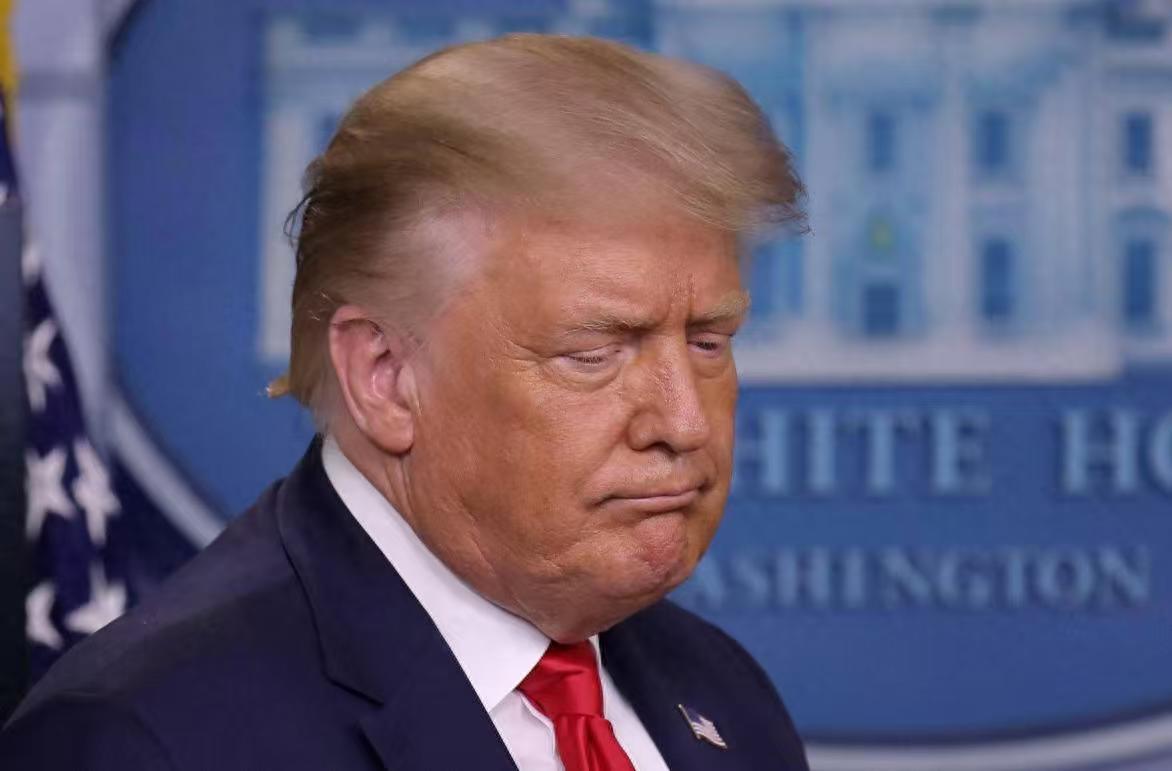 其实谁也没想到，中国的一次反制，居然会让美国总统破防了。甚至可能导致中美贸易战再