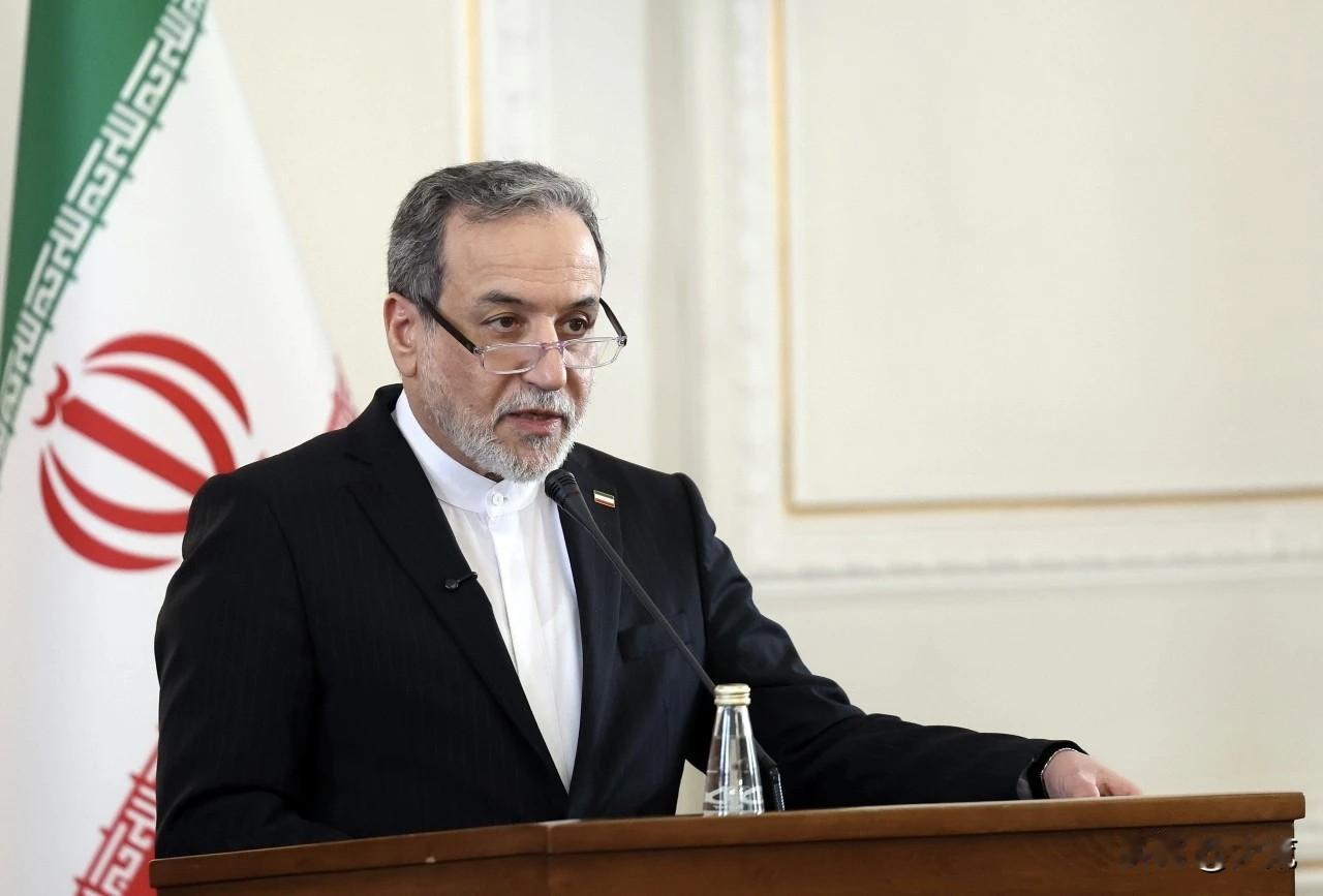 黎巴嫩与以色列停火，伊朗宣布开放霍尔木兹海峡商船通行！
 
当地时间4月17日，