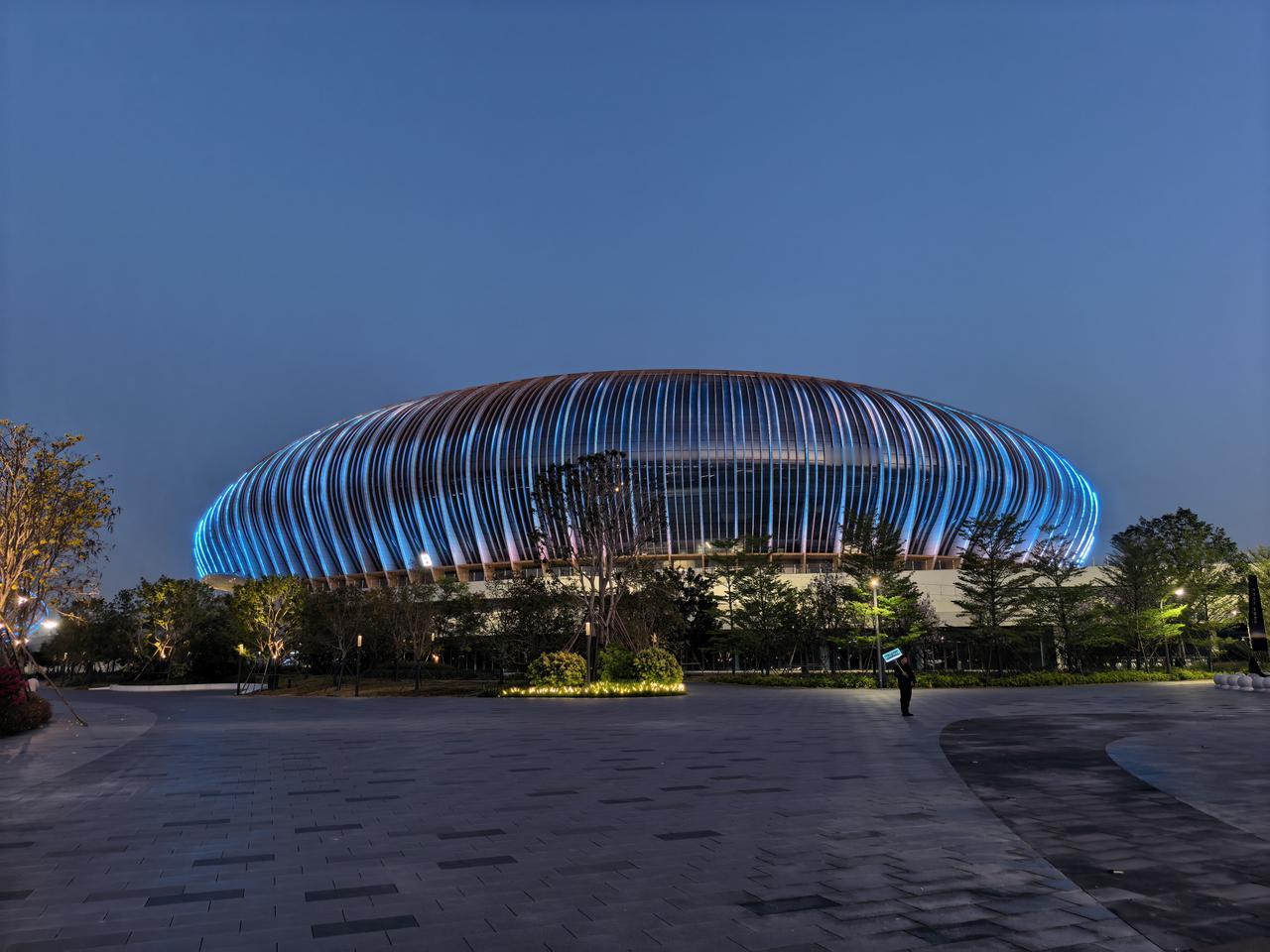 今天启境的品牌发布会，是我见过的车企发布会排面跟规格最高的一个了。

在南沙大湾