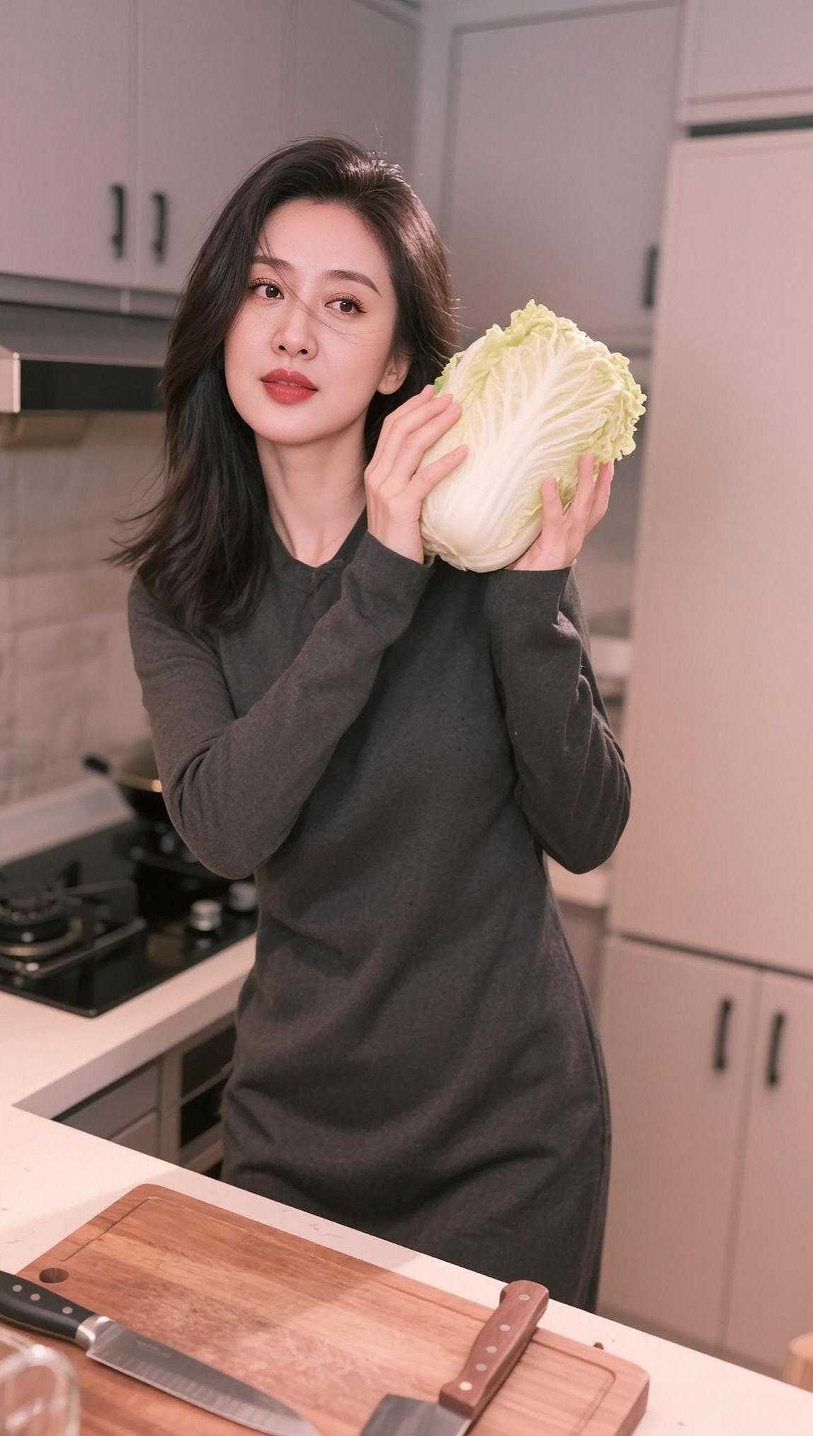 AI厨房温馨写真 抖音ai创作 AI扩图 自然美景 美照