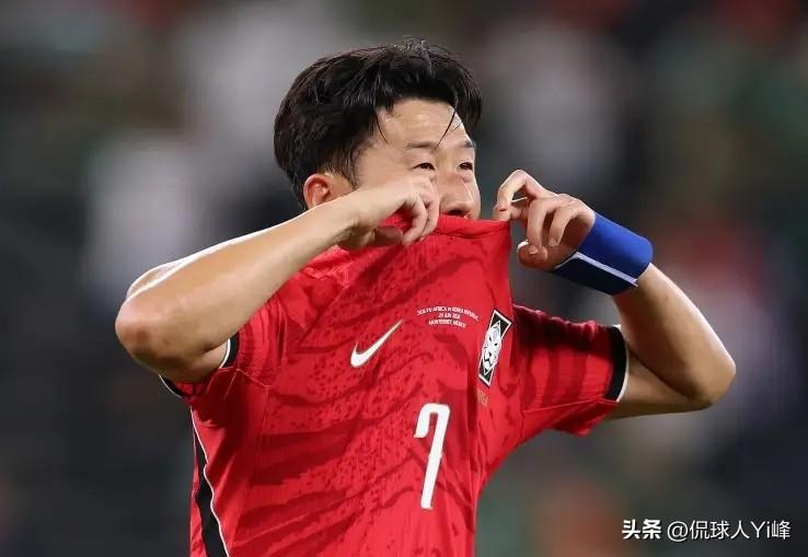 笑死人！韩国出局后孙兴慜连当众落泪的机会都没了！
 
韩国队早早止步本届美加墨世