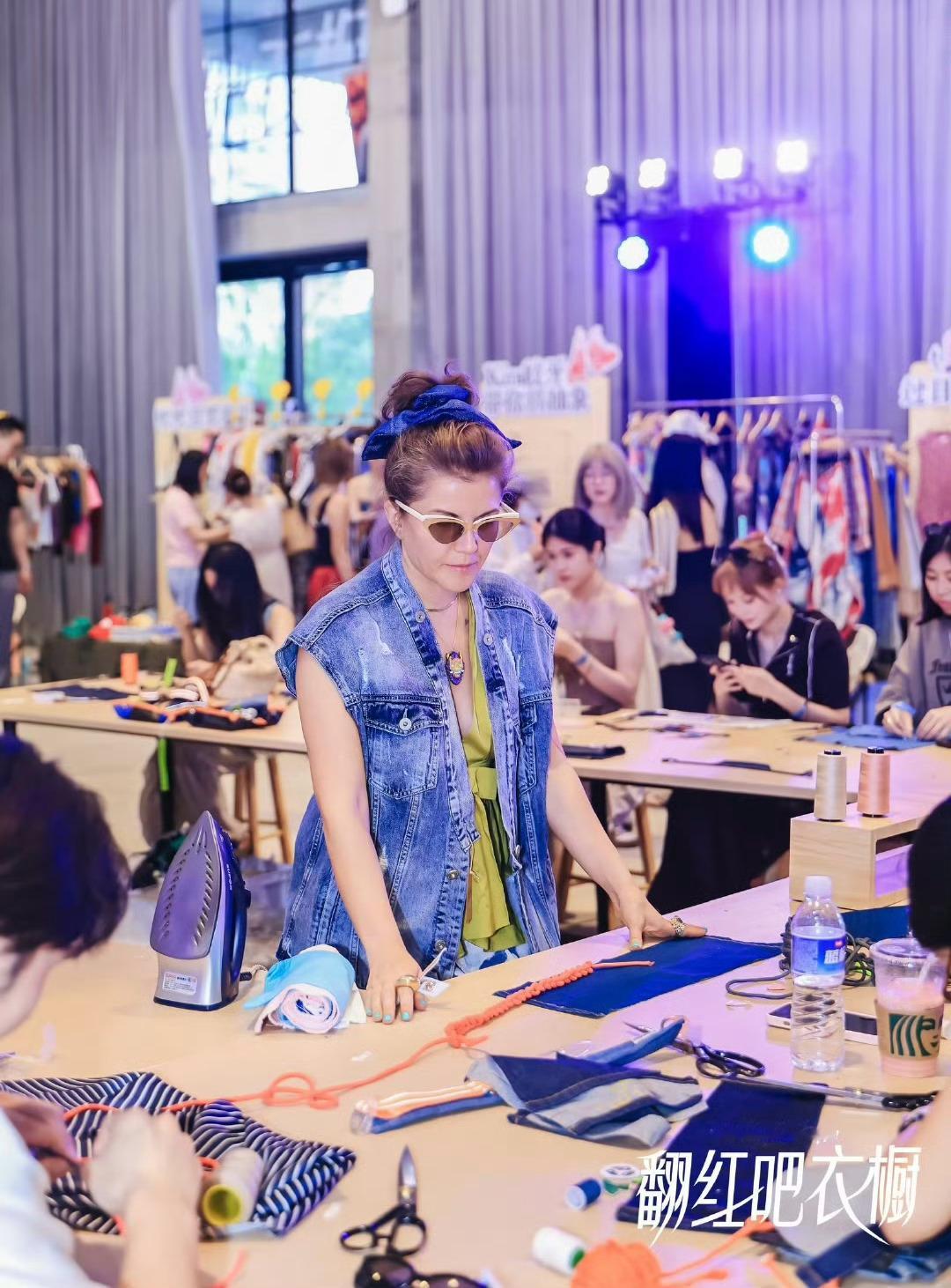7月的上海把出片率拉满了有一说一上海人的周末仪式感是循环市集给的：把穿旧的毛衣改