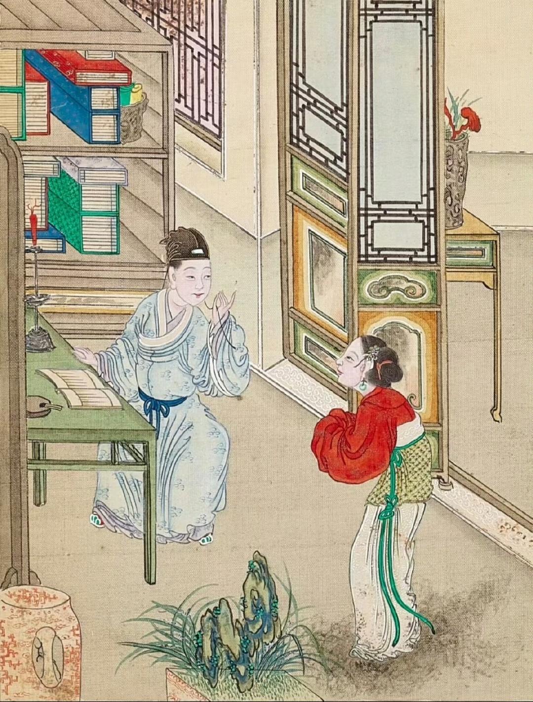 灯下书斋悄私语，红衫隔扇诉温柔。
此乃清代宫廷绢本工笔册页，绘就书斋幽会之景。