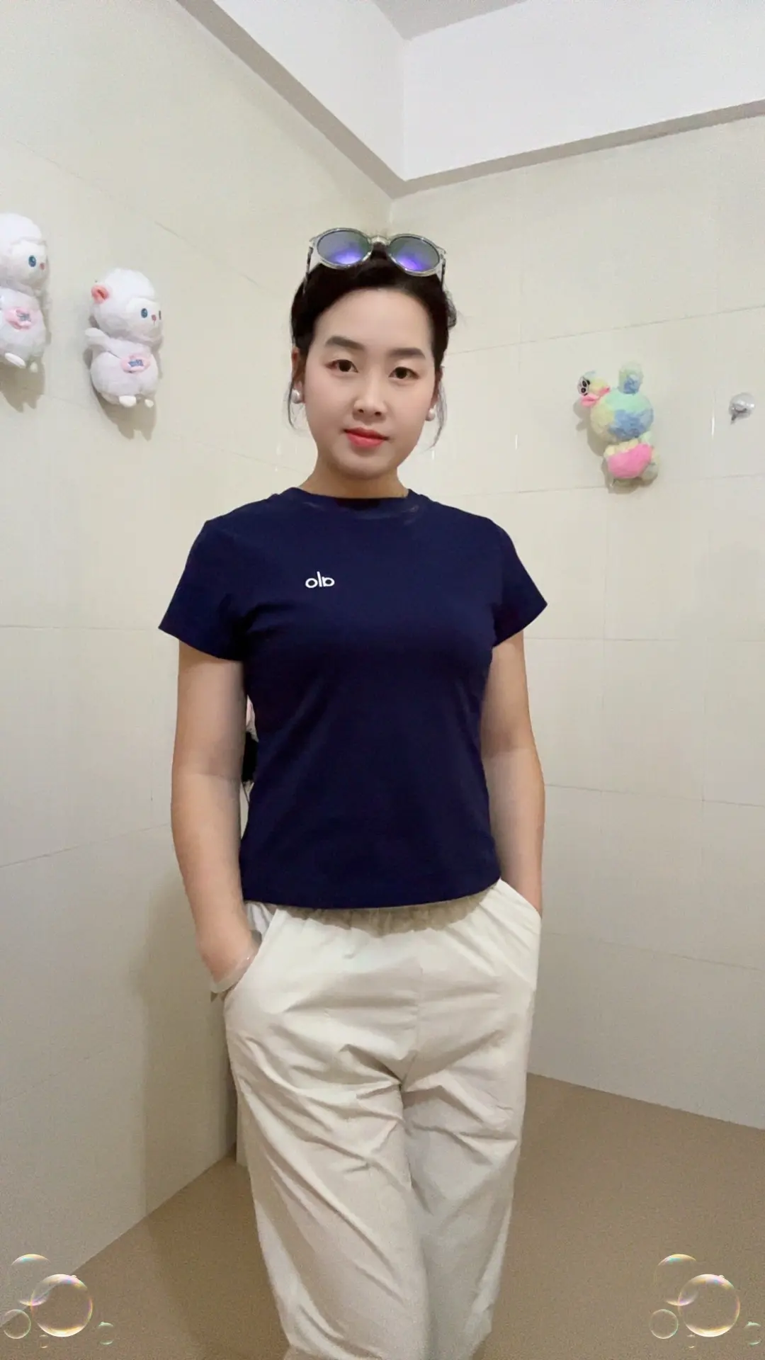 我不敢说，我的一生只爱一个人，但我爱一个人的时候只爱一个人，问一万遍也...