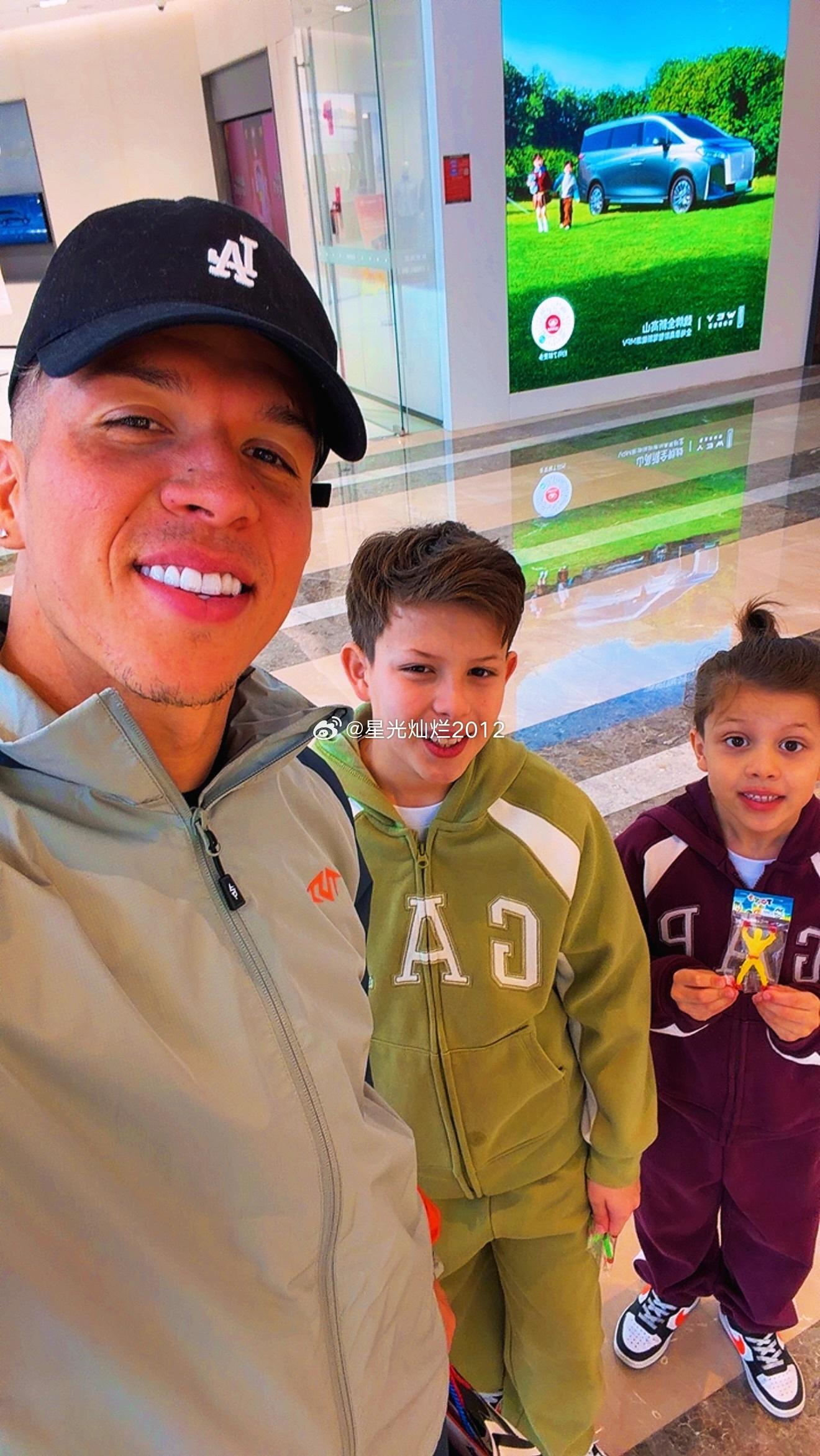 纳萨里奥的亲子时光📸女子u型场地决赛谷爱凌第二滑94.00分河南足球