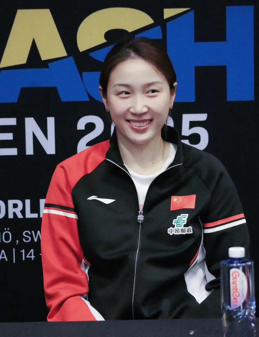 好奇去查了一下钱天一的出身，不查不知道，一查才发现，原来钱天一根本不是什么资源咖