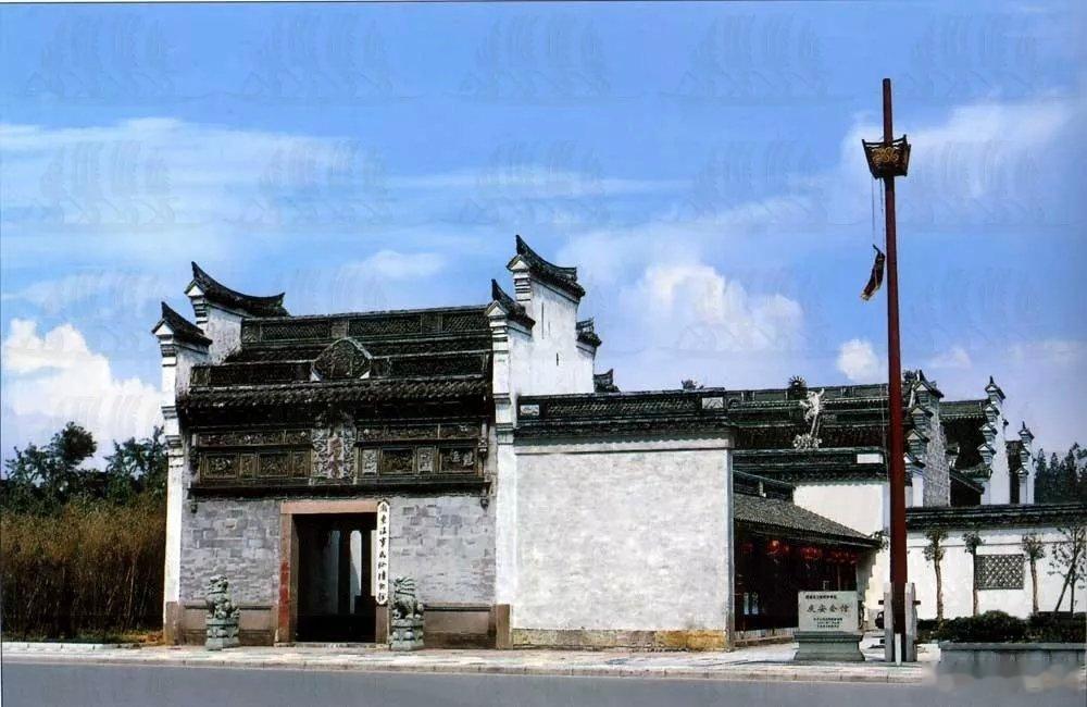 唐代龙舟文物里的端午端午节端午安康  宁波庆安会馆藏有一艘唐代龙舟，1973年出