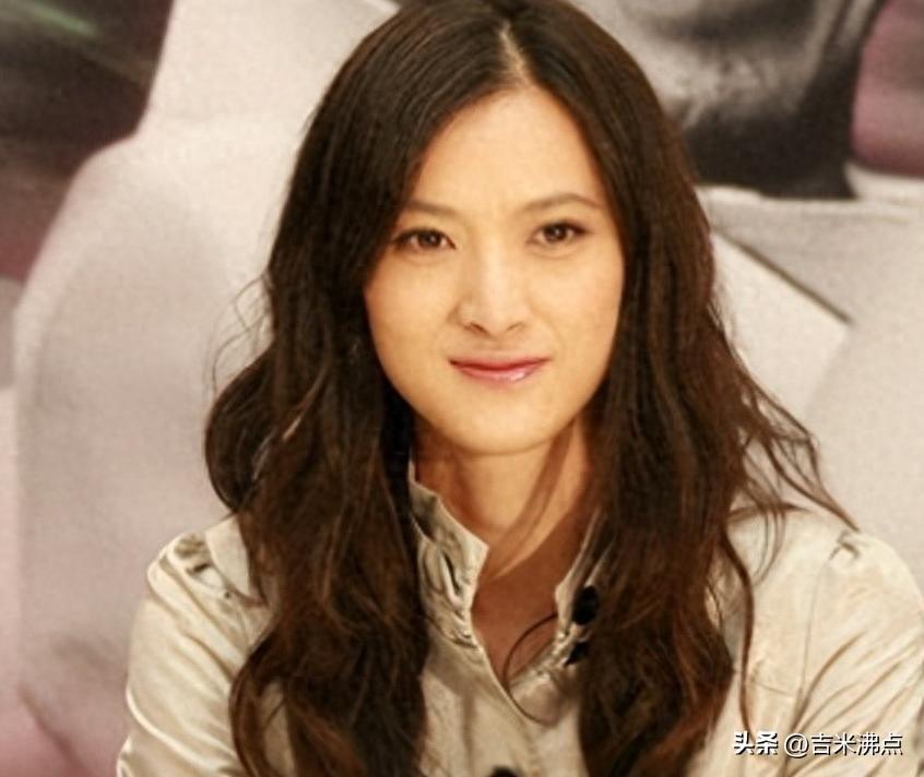隋俊波火了，膝盖早废了，她怎么撑到今天？
她不炒绯闻不接综艺，却在十八年里拍了十