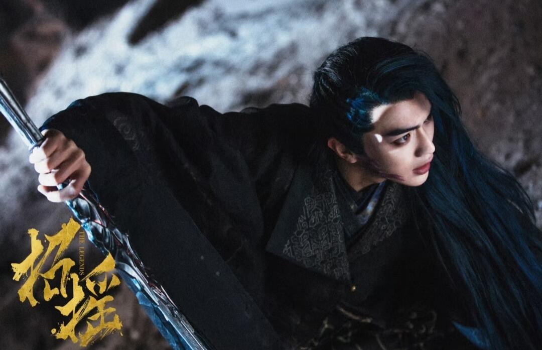 招摇开播七周年白鹿许凯招摇开播七周年 白鹿许凯主演的《招摇》开播七周年，是遇到路