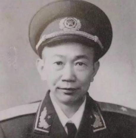 1949年建国之后，刘永生当上了第十兵团副司令员，到了1952年，他被定成副军级