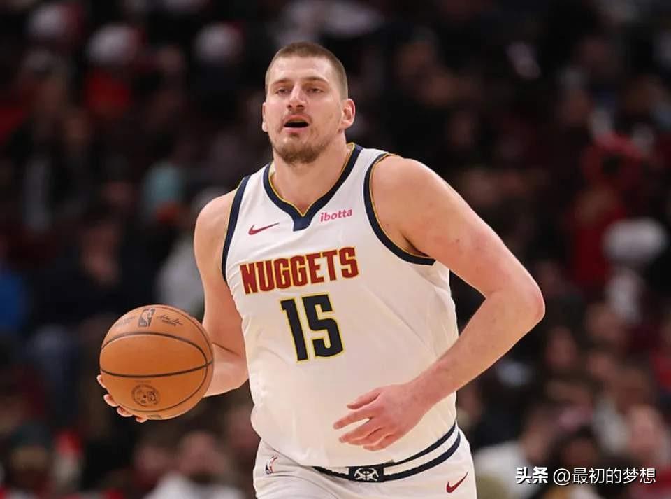 谁才是今日NBA最佳球星？这几位表现都很抢眼！

桑托斯 31分3板1助2断1帽