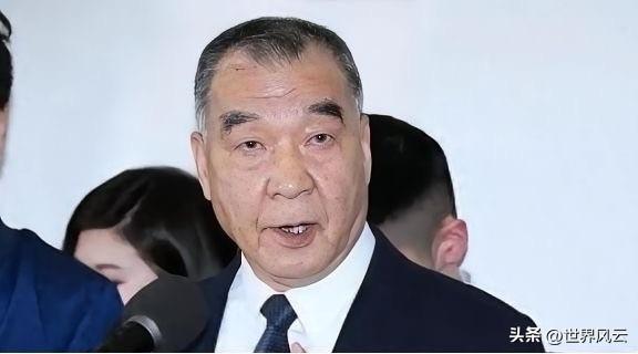 你要打多久我就陪多久！只要大陆战机敢越线，台军就开第1枪击落。邱国正一边大声宣称