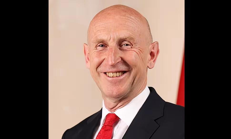 3月1日消息，英国国防大臣约翰·希利声称，伊朗朝塞浦路斯方向发射了两枚导弹，此乃