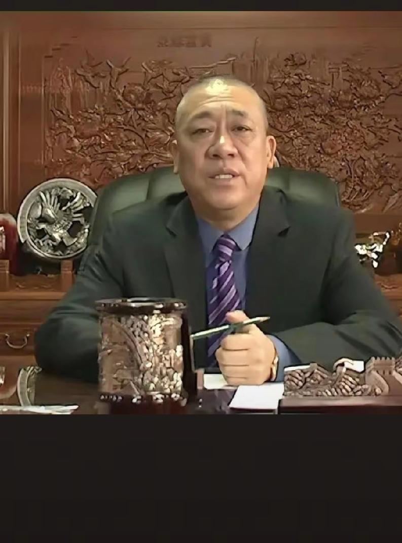 全网最爱发钱老板！
中秋给员工父母600，
买房直接送20万，12年孝文化节感动