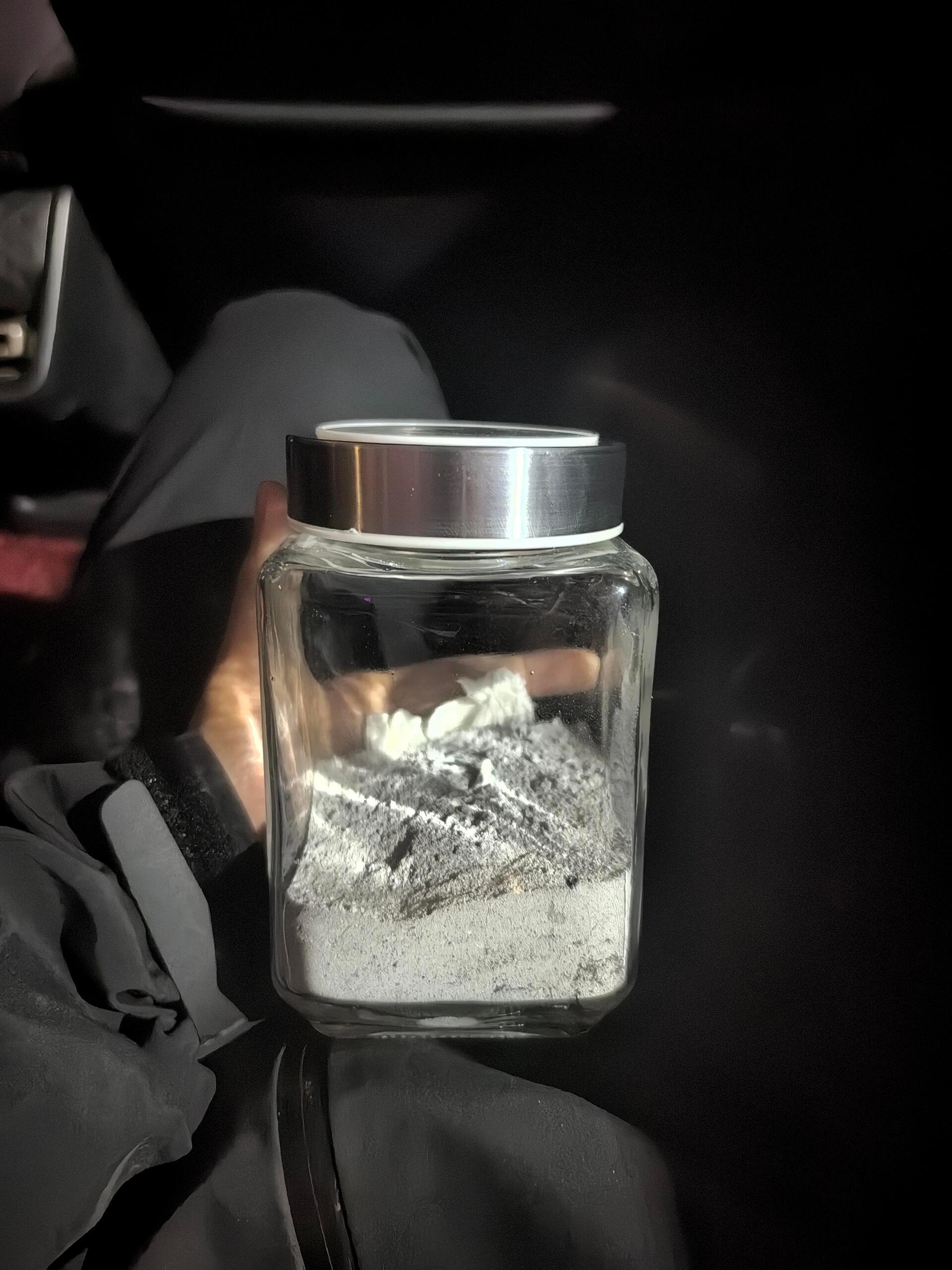 宠物的骨灰你们放哪？幻想过很多种它离开的方式…但是这一天来的时候，还是非常难受。