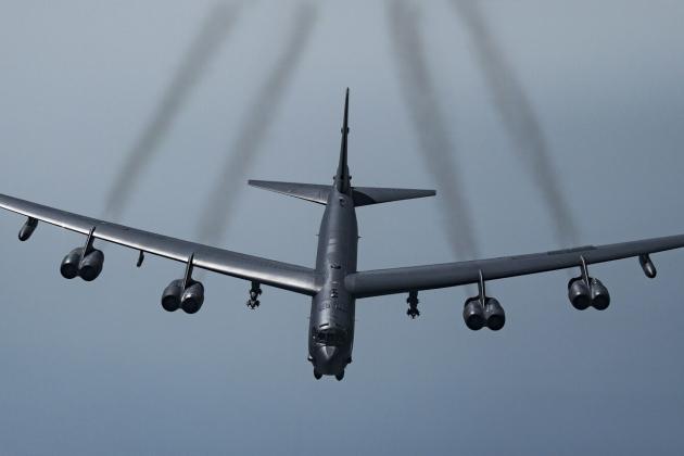 美国正在向俄罗斯边境部署至少 12 架 B-2A 和 B-52H 战略轰炸机
