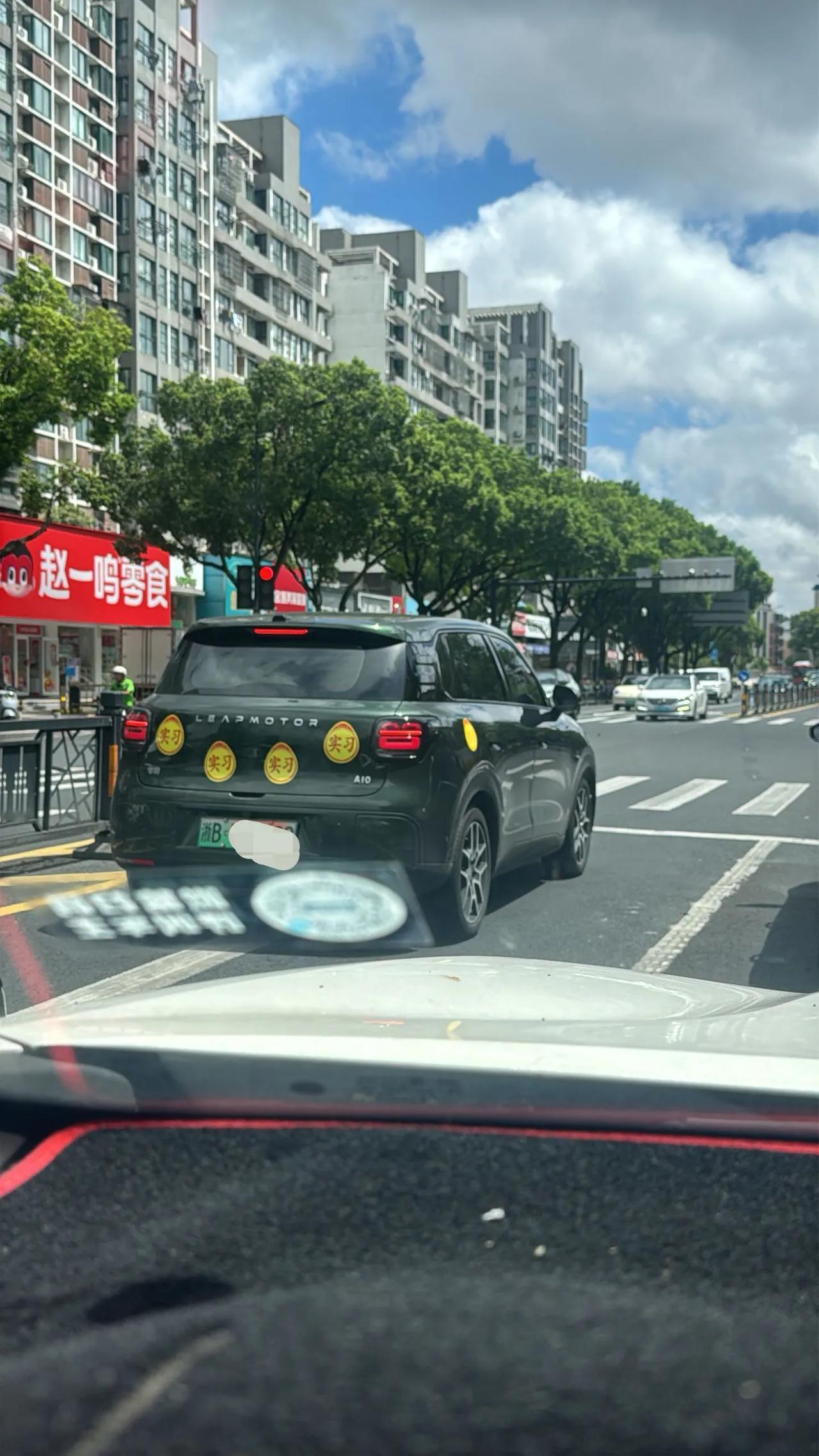 说他/她是新手，我肯定信了……