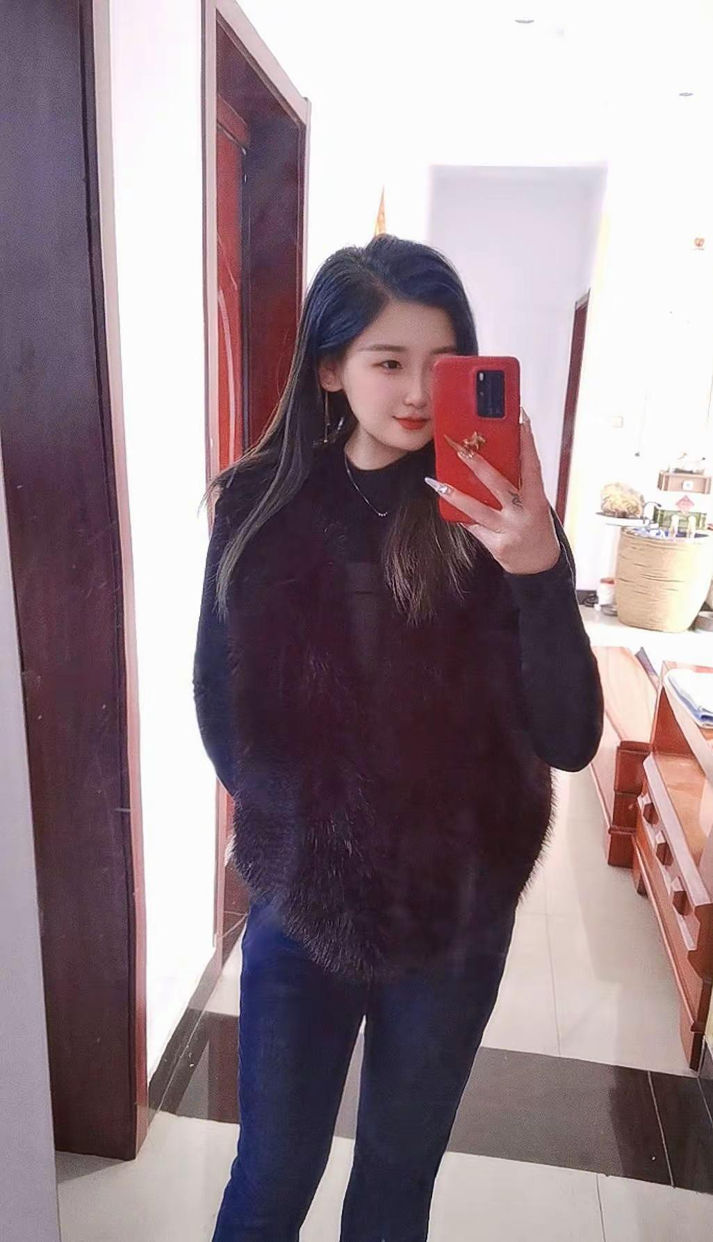 有点脾气怎么了，你见哪个玫瑰不带刺？“除了脸乖. 骨子里全是叛逆！”