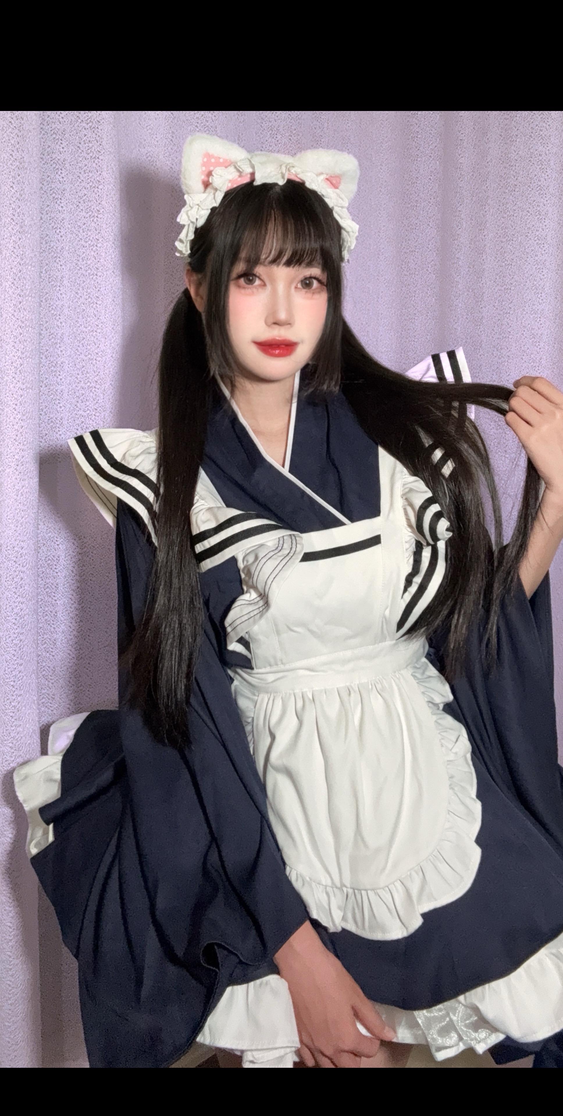 小猫也喜欢吃鱼。